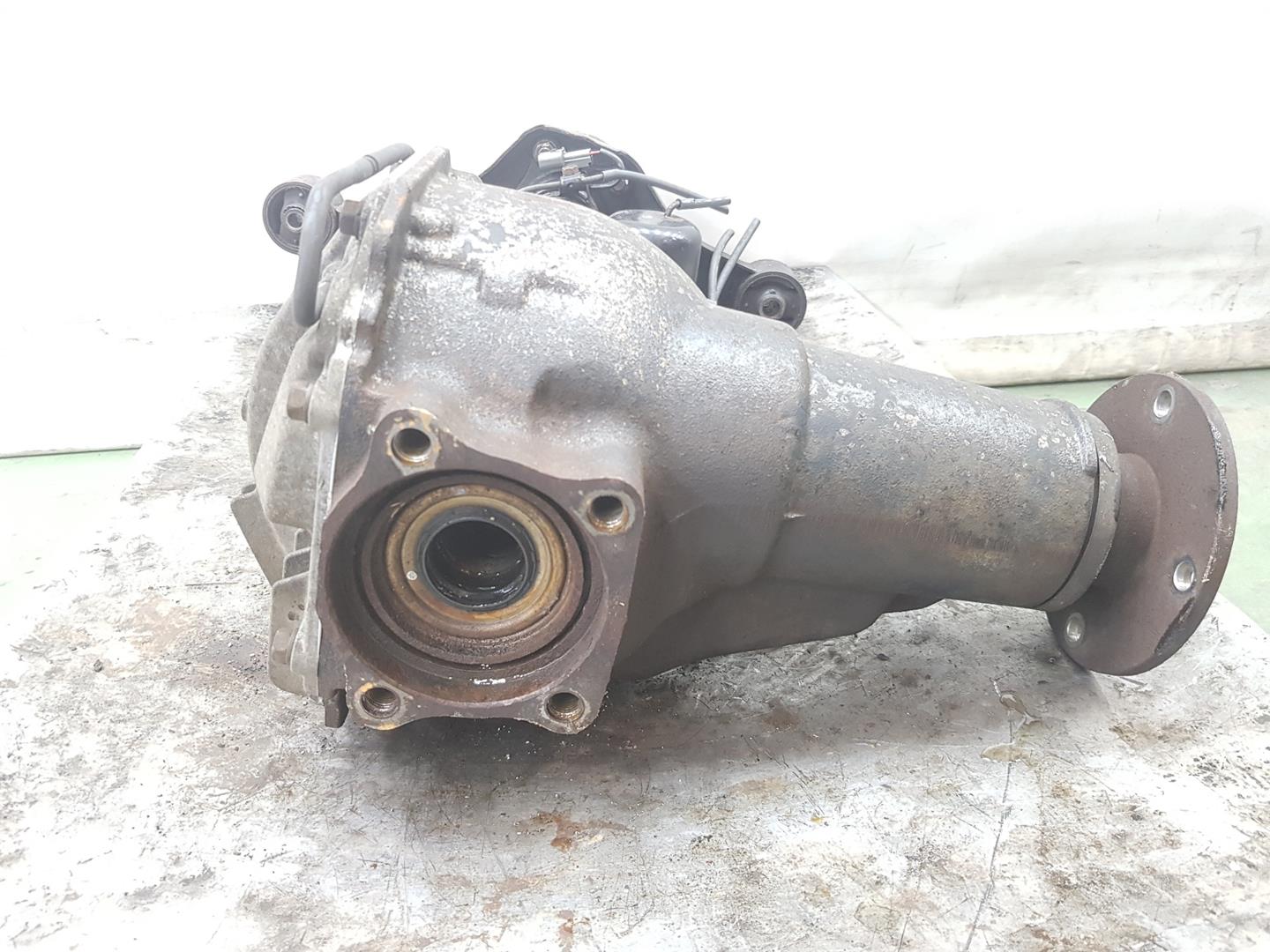 MITSUBISHI Pajero 3 generation (1999-2006) Front Transfer Case MR548646,MR548646 20353628