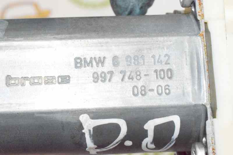 BMW 5 Series E60/E61 (2003-2010) Маторчик стеклоподъемника передней правой двери 67626981142, 6981142 19600919