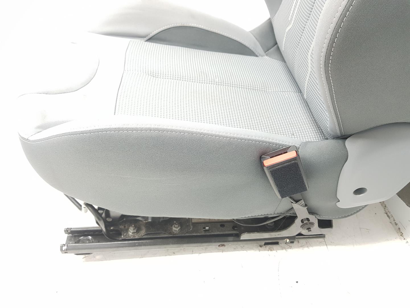 PEUGEOT 208 Peugeot 208 (2012-2015) Seats ENTELA, MANUALES, CONPANELES 24550751