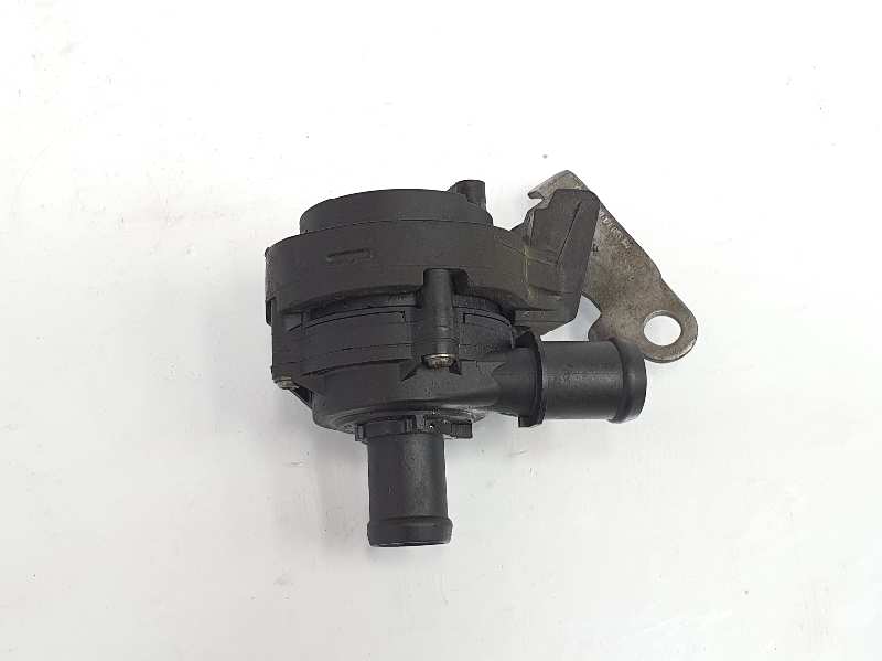 VOLKSWAGEN Golf 7 generation (2012-2024) Motor de circulație a apei 5Q0965567J, 5Q0965567J 19744067