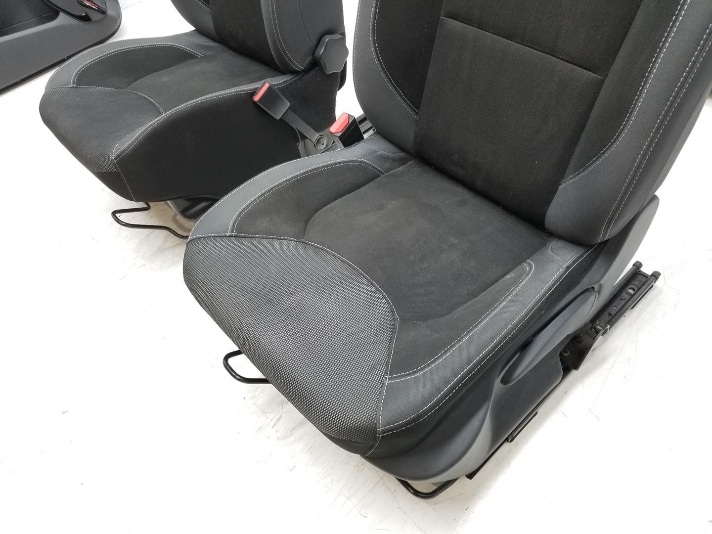 RENAULT Clio 3 generation (2005-2012) Seats DETELA,MANUALES 24155437