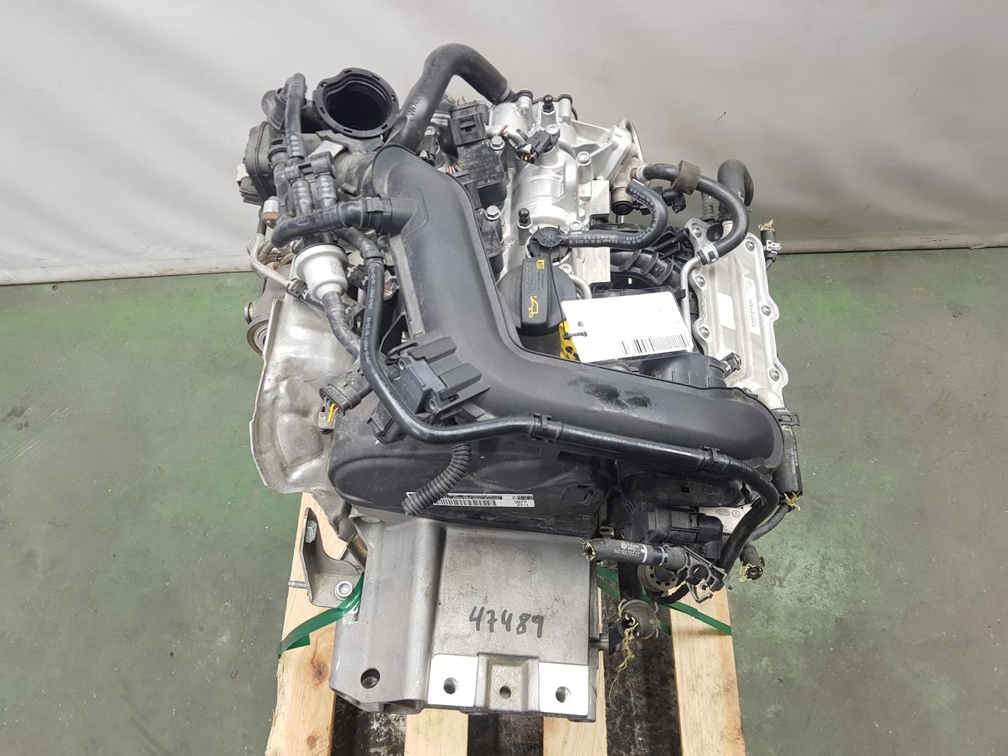 SEAT Alhambra 2 generation (2010-2021) Engine DKRF,04C100033K 19770810