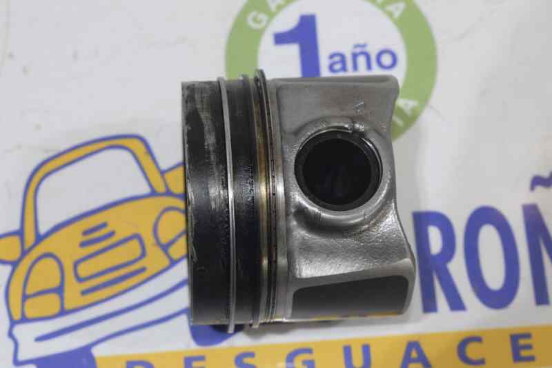 VOLKSWAGEN Golf 7 generation (2012-2024) Dugattyú 04L107065D 19570433