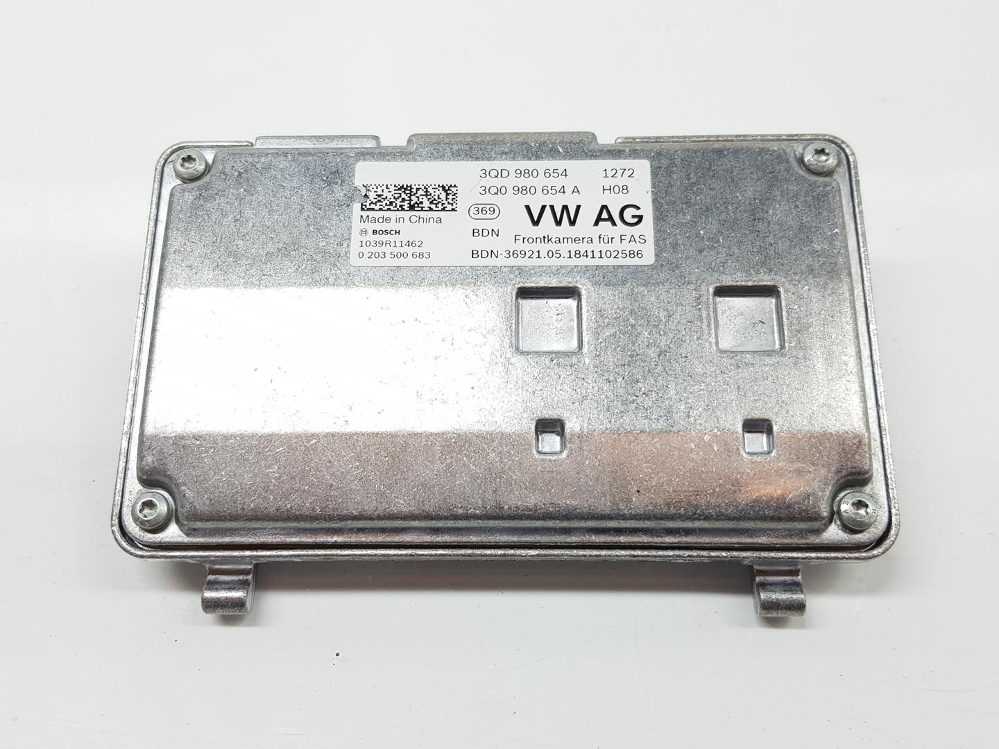 VOLKSWAGEN Golf 7 generation (2012-2024) Front Camera 3Q0980654A, 3Q0980654H 24603149