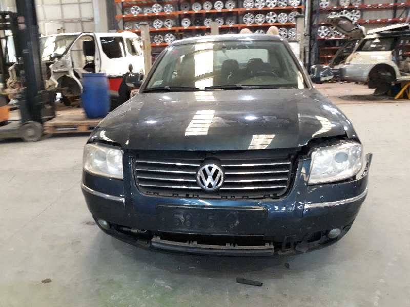 VOLKSWAGEN Passat B5 (1996-2005) Carenaj aripa stânga față 3B0809957A, 3B0809961F 19630957