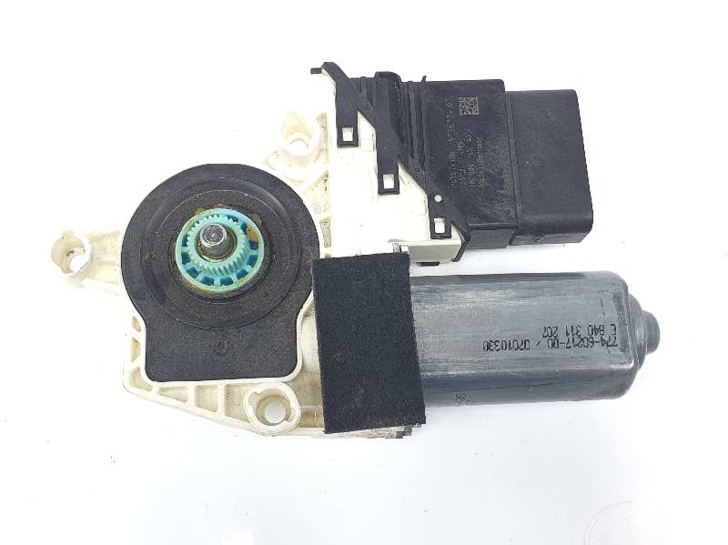 SEAT Altea 1 generation (2004-2013) Rear Right Door Window Control Motor 1K0959704AE,5P0839462A,995915370 19652248