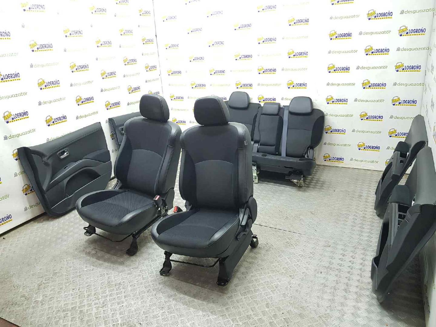 PEUGEOT 4007 1 generation (2007-2012) Seats ASIENTOSDECUEROTELA, MANUALES 19677835