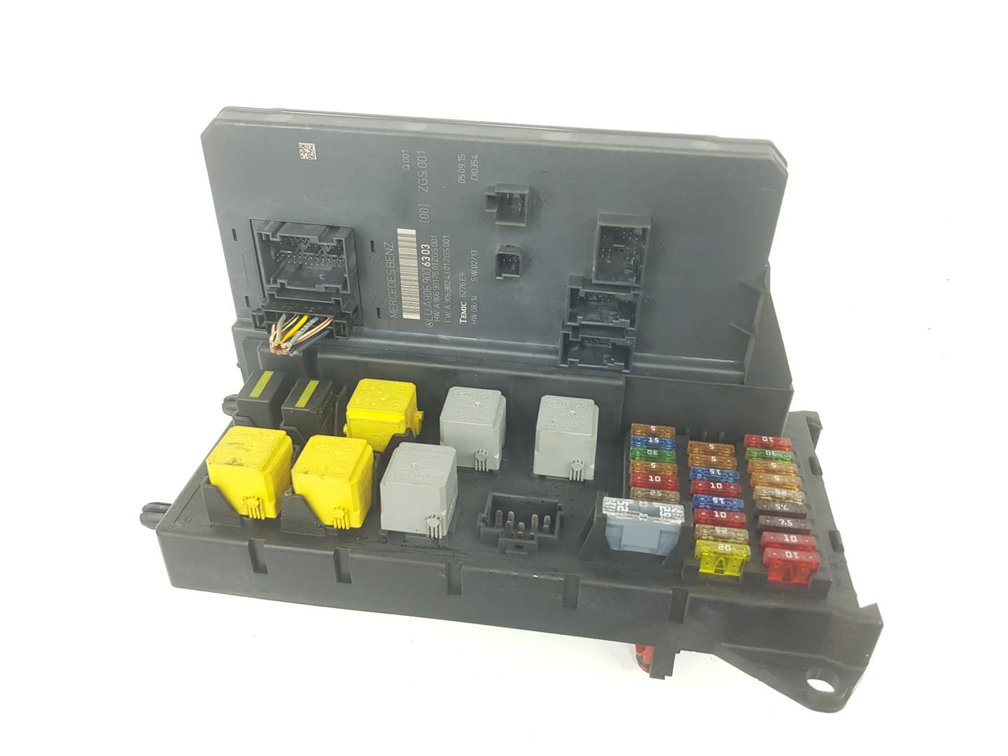 VOLKSWAGEN Crafter 1 generation (2006-2016) Fuse Box A9069006303, 2E0937615B 24252863