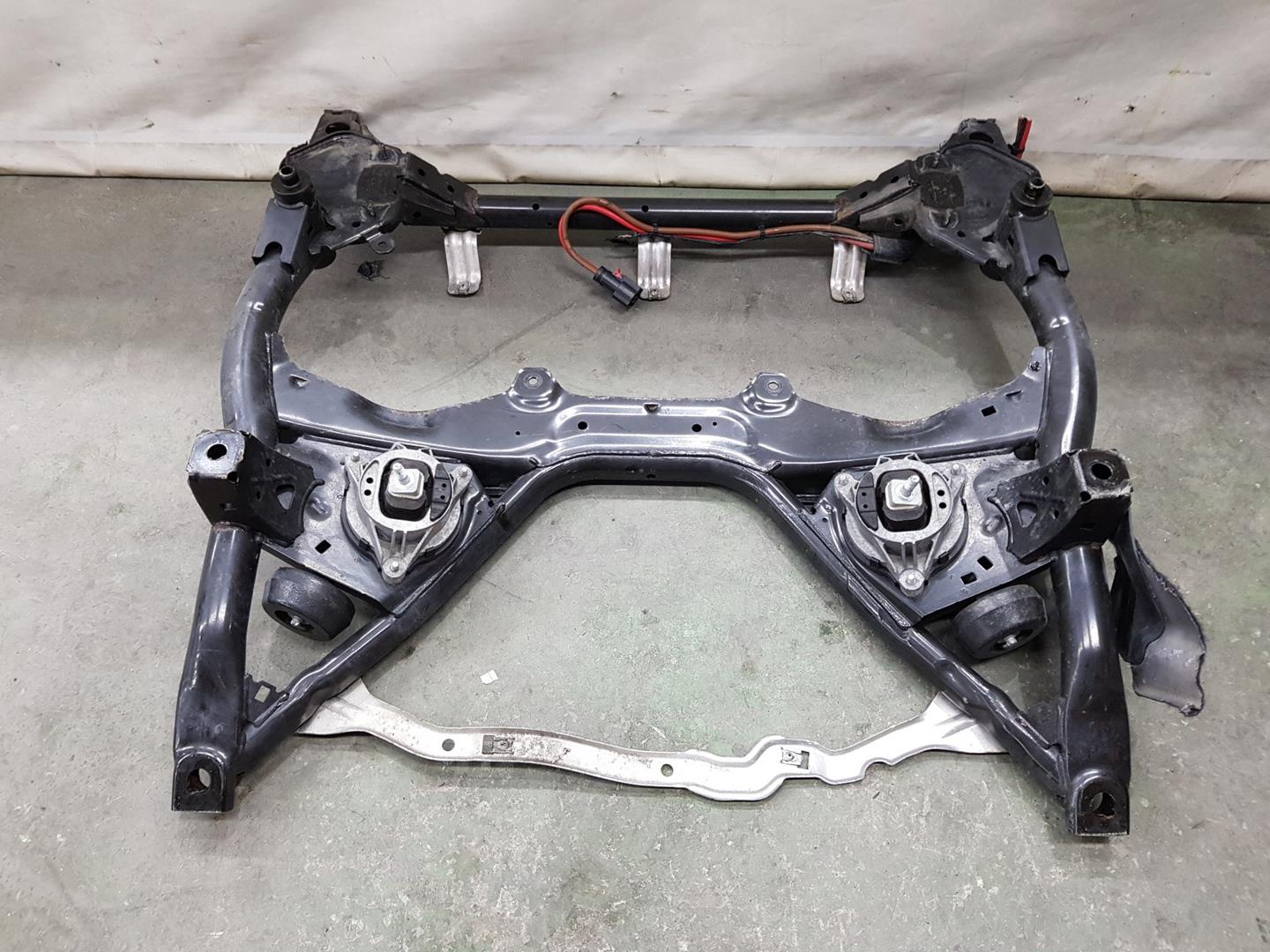 BMW 1 Series F20/F21 (2011-2020) Front Suspension Subframe 6872118, 6872118 24867391