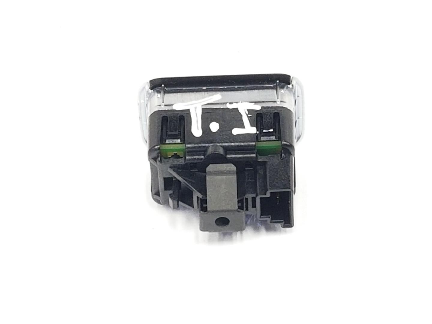 MERCEDES-BENZ CLA-Class C117 (2013-2016) Rear Right Door Window Control Switch A2049058102, 2049058102 19793815