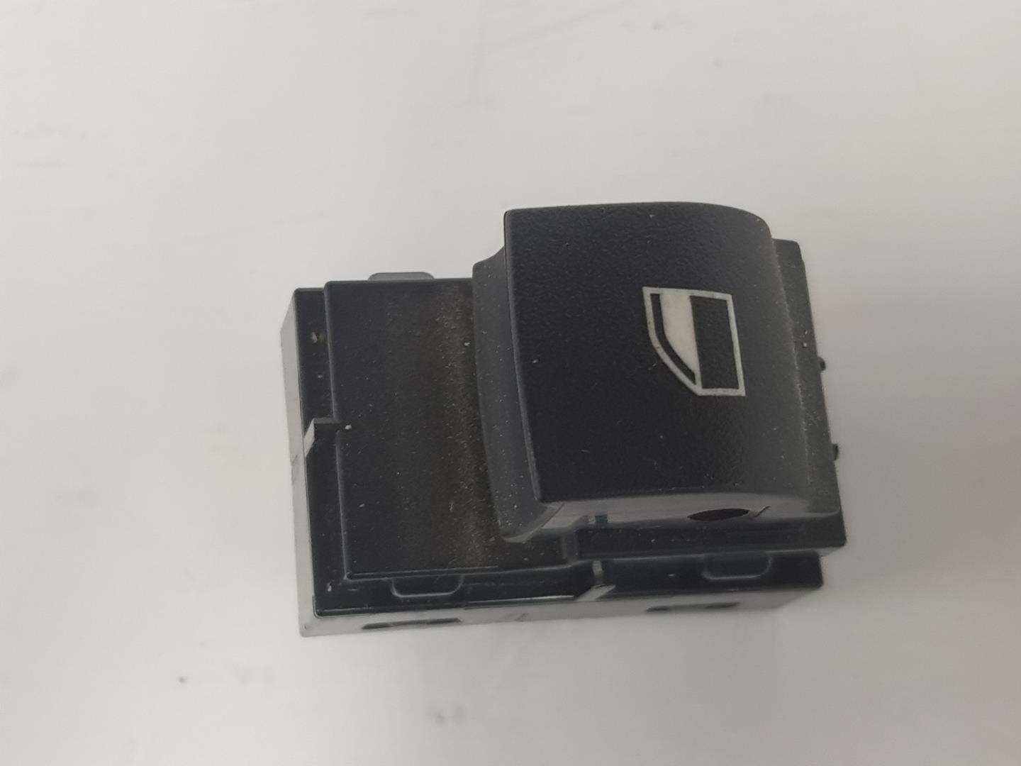 BMW 2 Series Active Tourer F45 (2014-2018) Front Right Door Window Switch 61319208107, 9208107, 2222DL 24144230