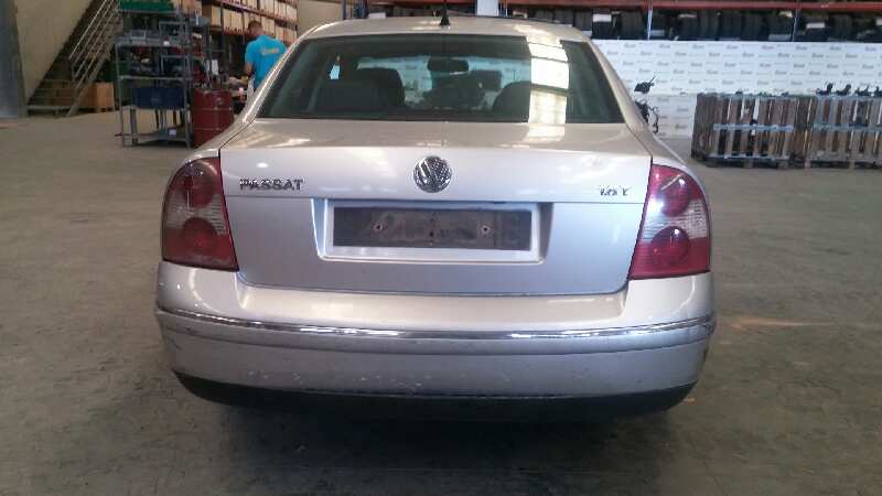 VOLKSWAGEN Passat B5 (1996-2005) Переднє ліве поперечне плече 4D0407151P,4D0407155P 19556779