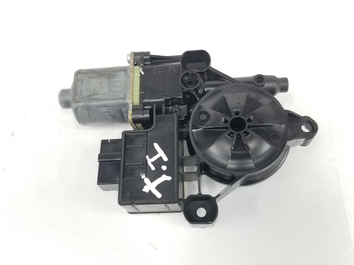 VOLKSWAGEN Variant VII TDI (2014-2024) Rear Left Door Window Control Motor 5Q0959407, 5Q0959407 19842706