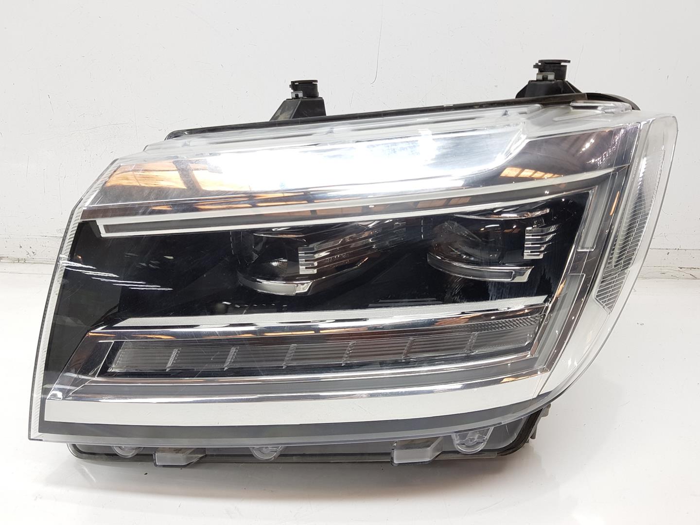 VOLKSWAGEN Crafter 2 generation (2017-2024) Front Left Headlight 7C1941035C,7C1941773A 25357536