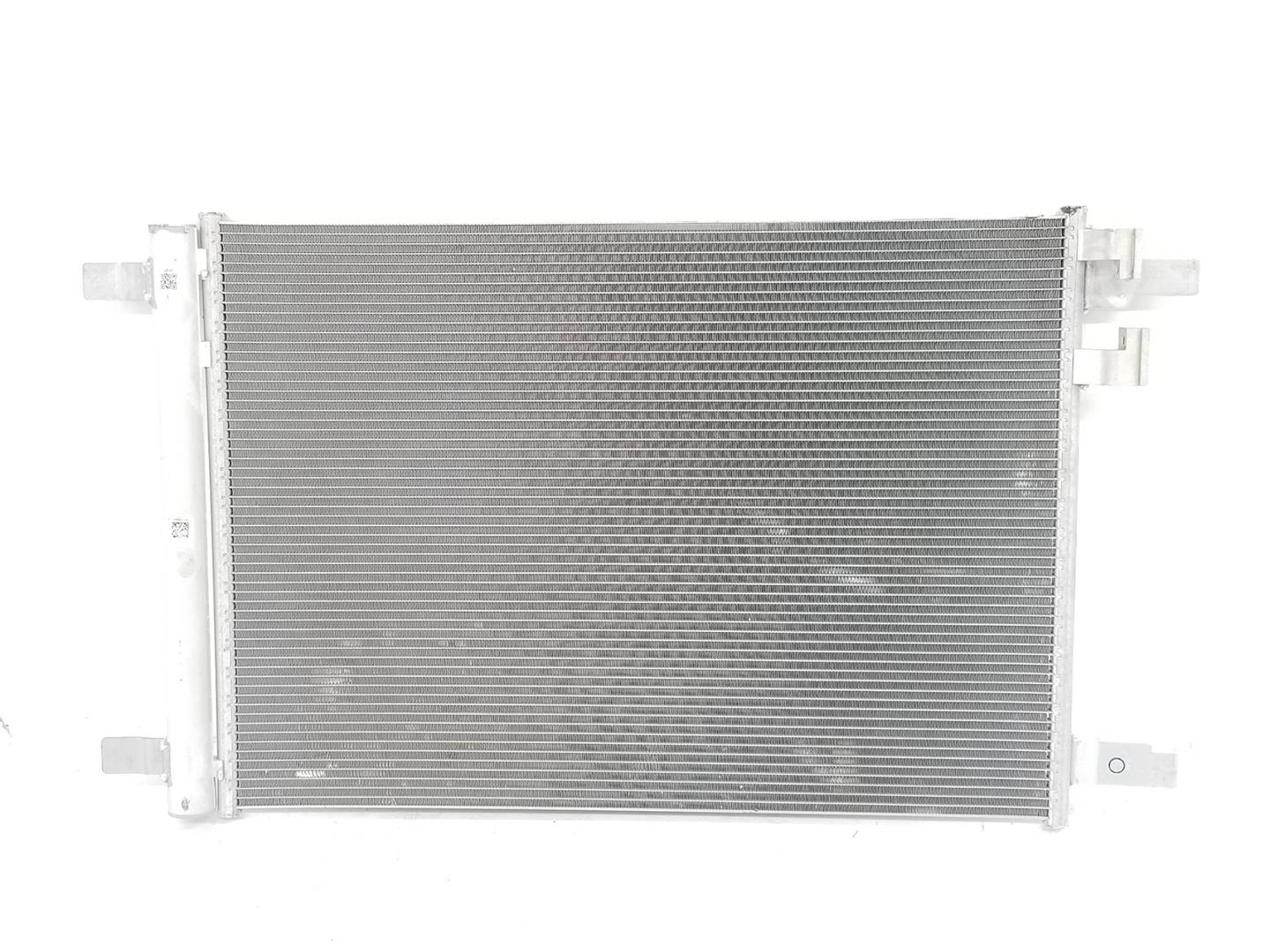 SEAT Alhambra 2 generation (2010-2021) Охлаждающий радиатор 5WA816411A, 5WA816411A 19893729