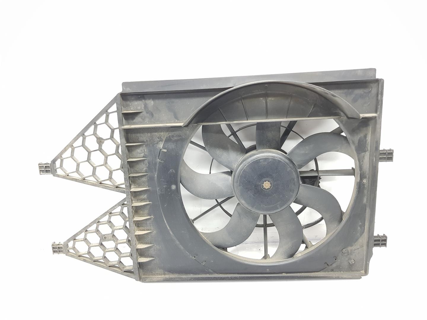 SKODA Fabia 3 generation (2014-2021) Difūzoriaus ventiliatorius 6R0121207, 6R0121207 24213953