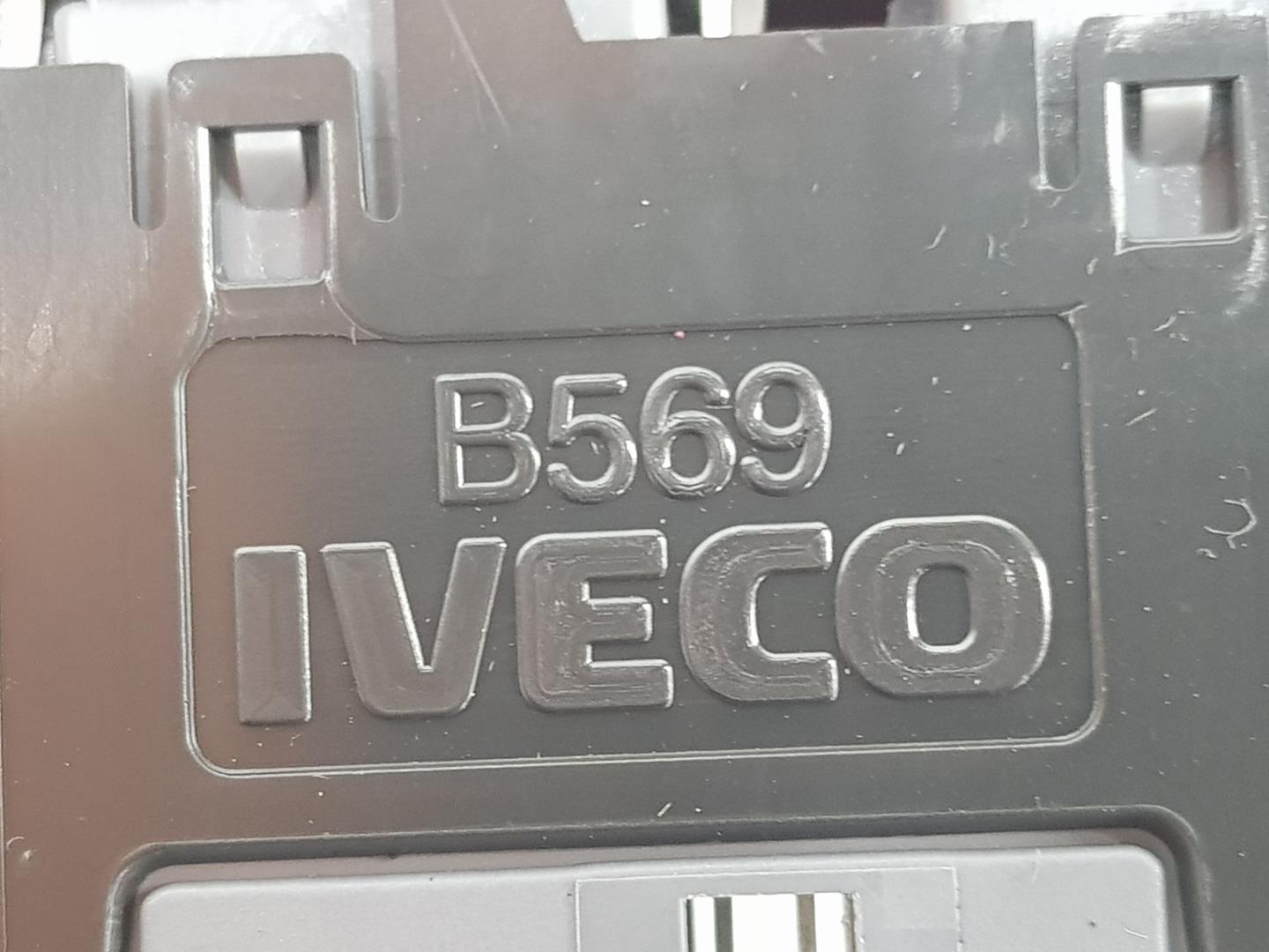 IVECO Daily 6 generation (2014-2019) кнопка опасности 5801527508, 5801527508 24251457