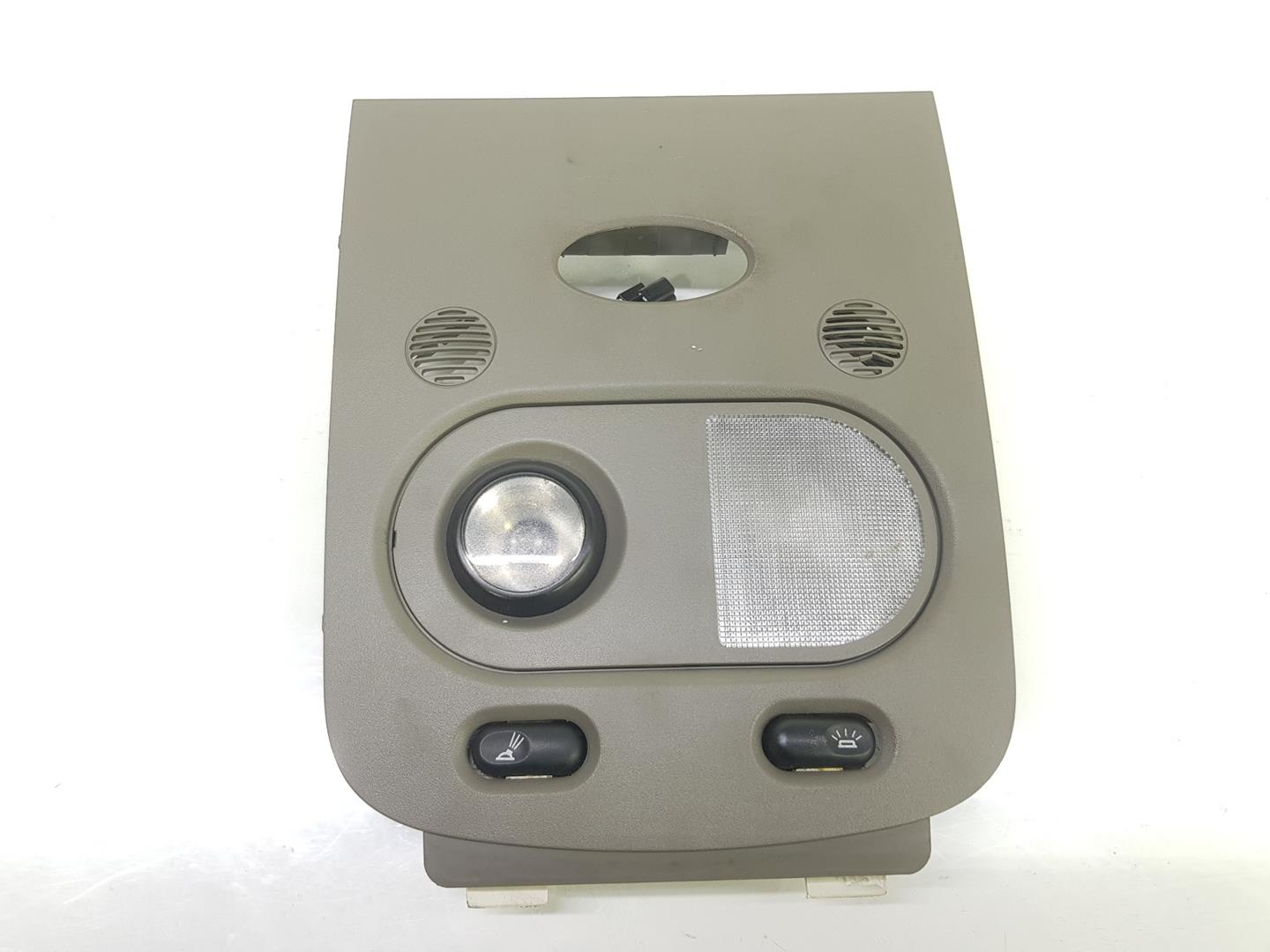 Luz interior M9T870 8200784512 de Renault Master iii furgón (fv) 2015-0 125 CV con 113650 km