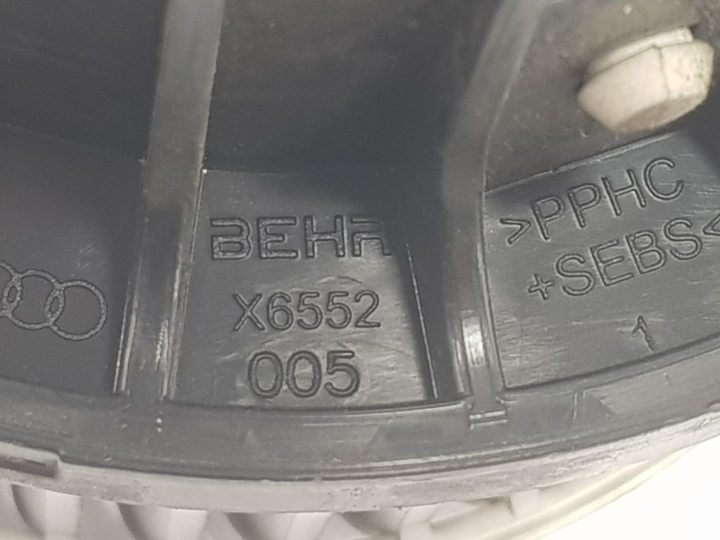 AUDI RS 4 B8 (2012-2020) Salono pečiuko varikliukas 8T1820021, 8T1820021 24168120