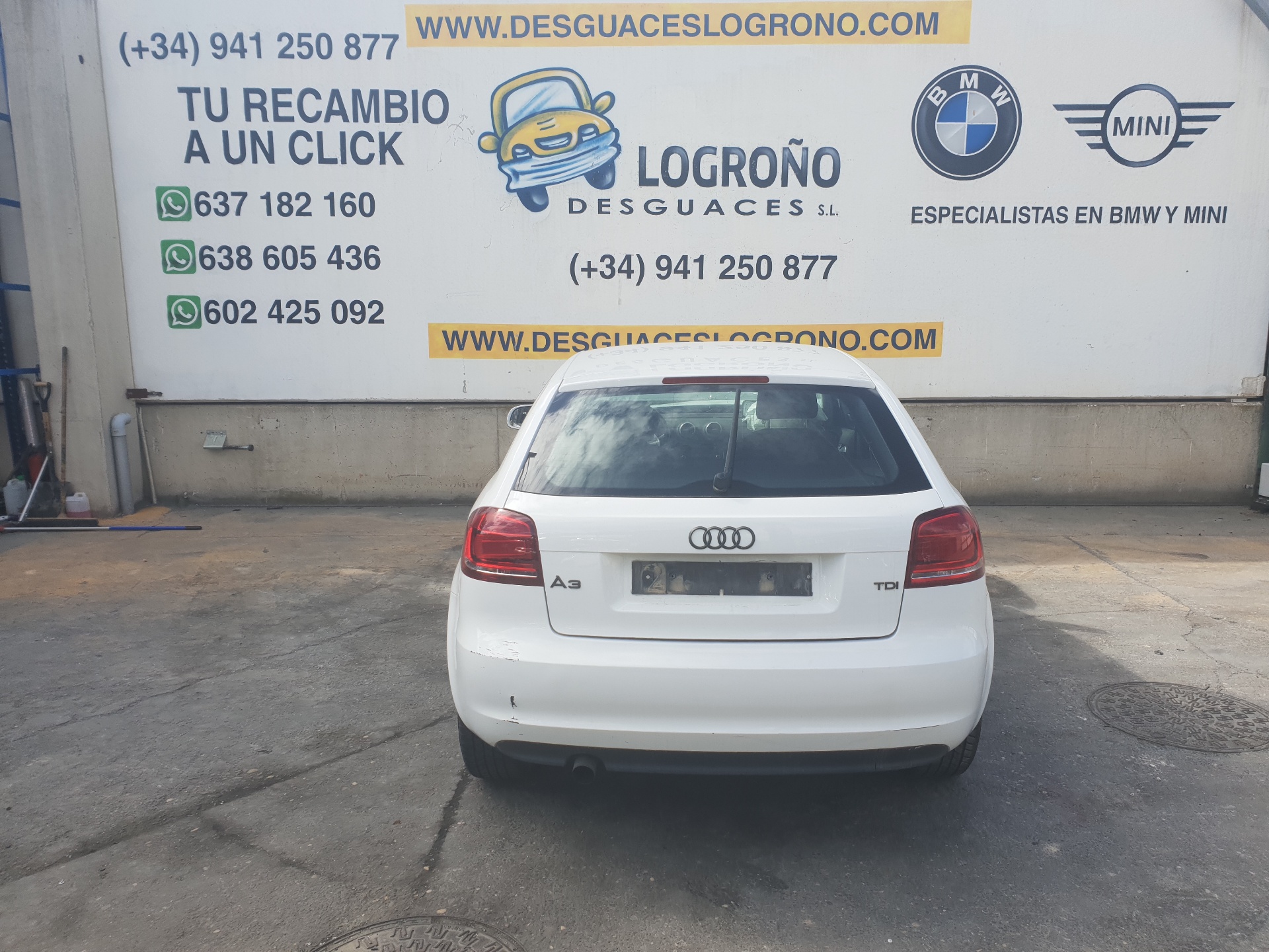 AUDI A3 8P (2003-2013) Усилитель заднего бампера 8P3807309A,8P3807309A 24251819