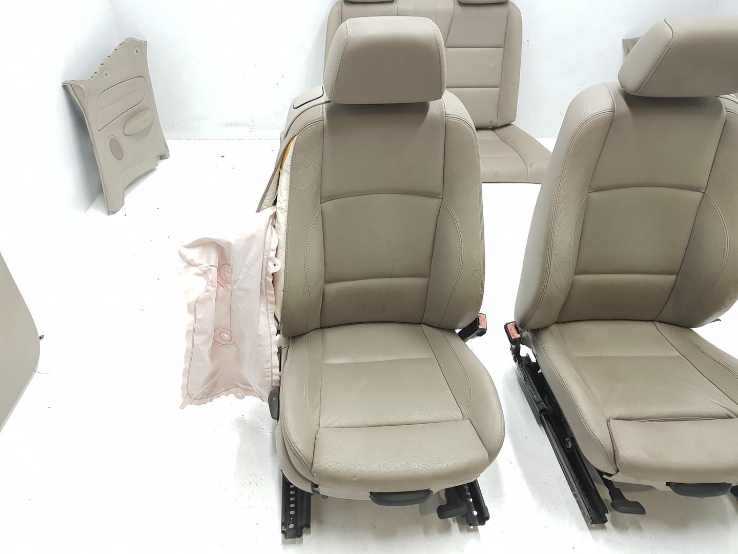 BMW 1 Series E81/E82/E87/E88 (2004-2013) Seats CUEROBEIGE, MANUALES 21623545