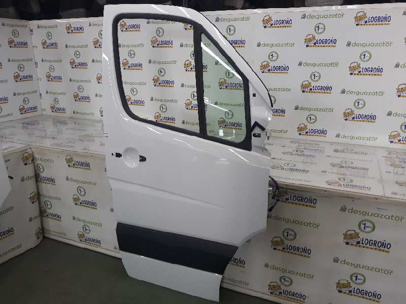 MERCEDES-BENZ Sprinter 2 generation (906) (2006-2018) Front Right Door A9067200105, A9067200105, BLANCA 24548098