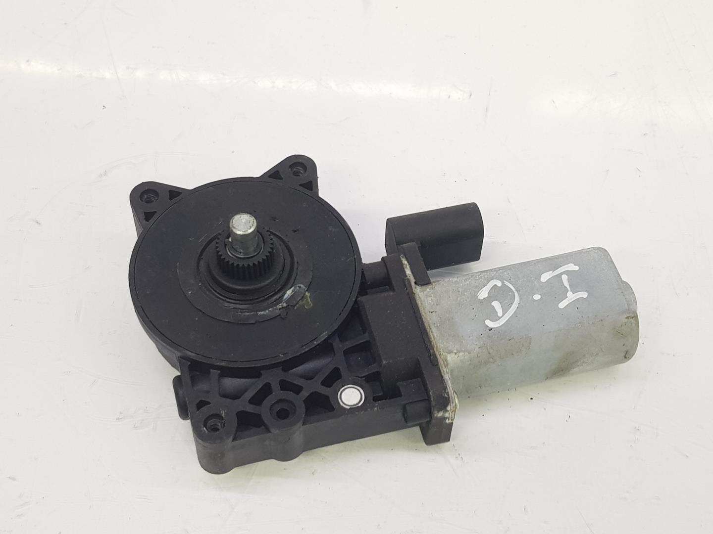 BMW 3 Series E46 (1997-2006) Front Left Door Window Regulator Motor 67628362063, 8362063, SOLOMOTOR 19799644