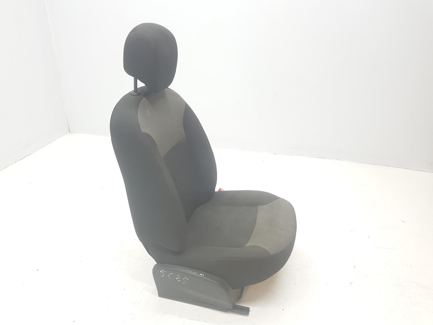 DACIA Duster 1 generation (2010-2017) Front Right Seat TELA,MANUAL 20691051