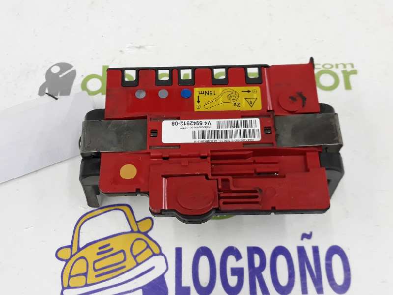 BMW 3 Series E90/E91/E92/E93 (2004-2013) Fuse Box 61146971370, 6942912 19611686