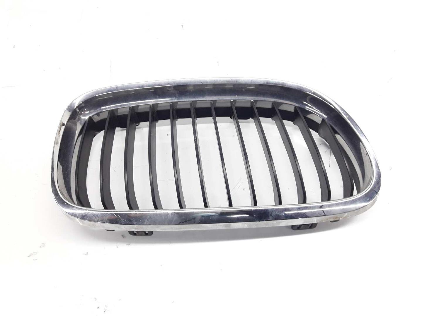 BMW 3 Series E90/E91/E92/E93 (2004-2013) Priekinės dešinės grotelės 51137201968,51137201968 19706151