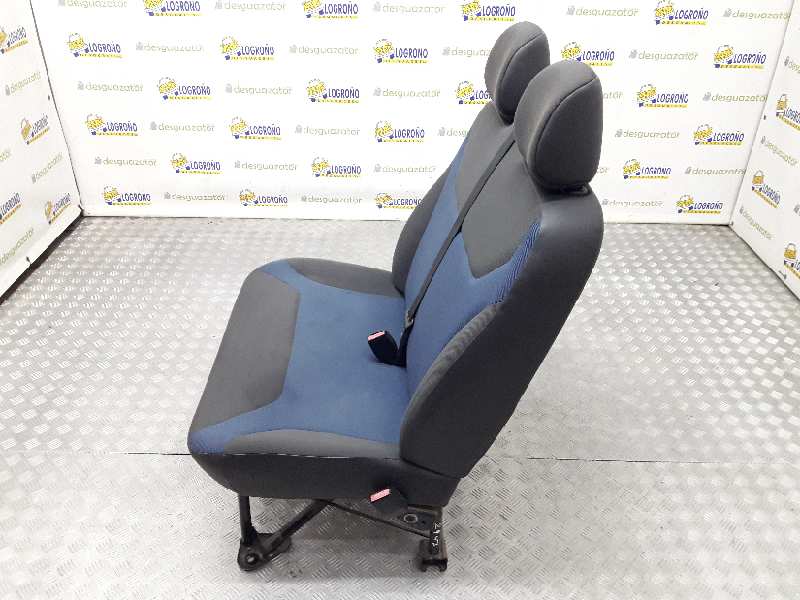 RENAULT Front Right Seat TELAGRISYAZUL 23777865