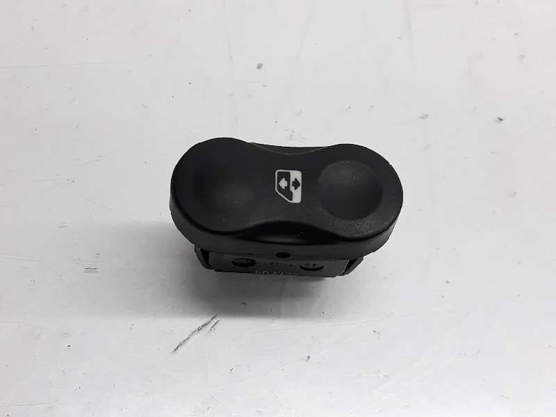 DACIA Sandero 1 generation (2008-2012) Front Left Door Window Switch 8200602227,602227,8200602227 24059918