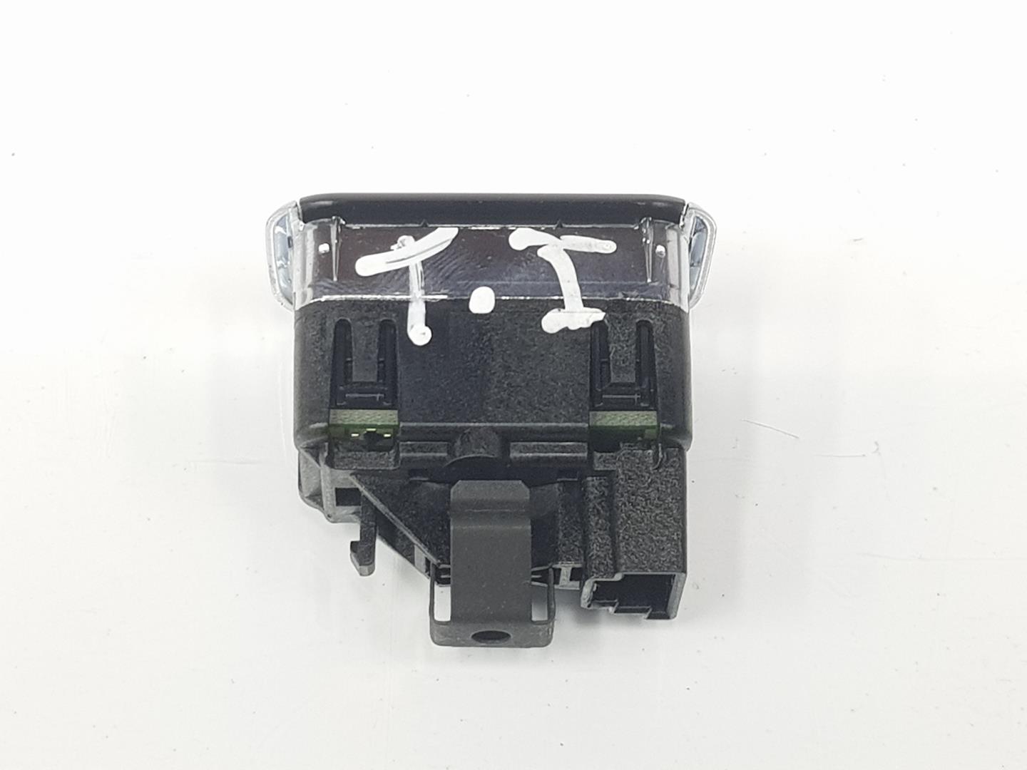 MERCEDES-BENZ CLA-Class C117 (2013-2016) Rear Right Door Window Control Switch A2049058102, A2049058102 19901629