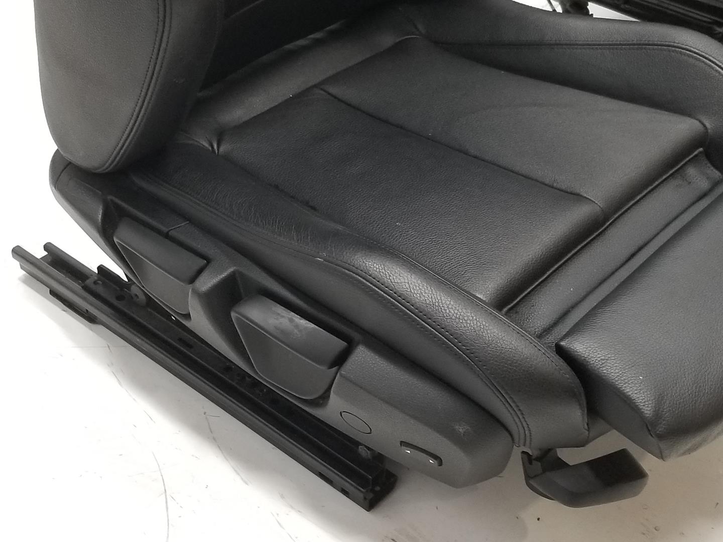 BMW 1 Series F20/F21 (2011-2020) Seats ENCUERO, MANUALES, CONPANELES 20399972