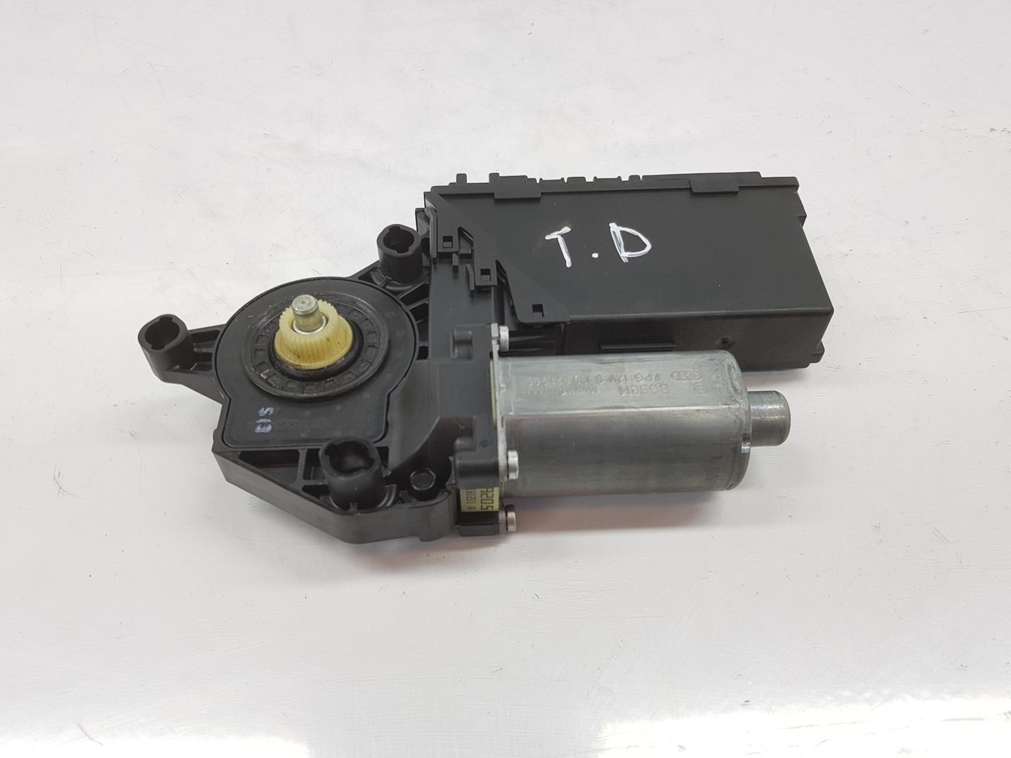 SEAT Exeo 1 generation (2009-2012) Rear Right Door Window Control Motor 8E0959802E,8E0959802E 19872263