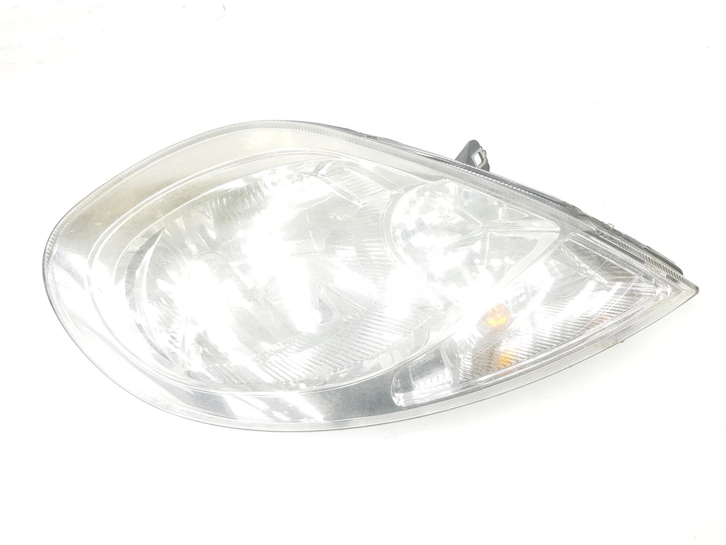 RENAULT Front Right Headlight 8200701356, 8200701356 24243084