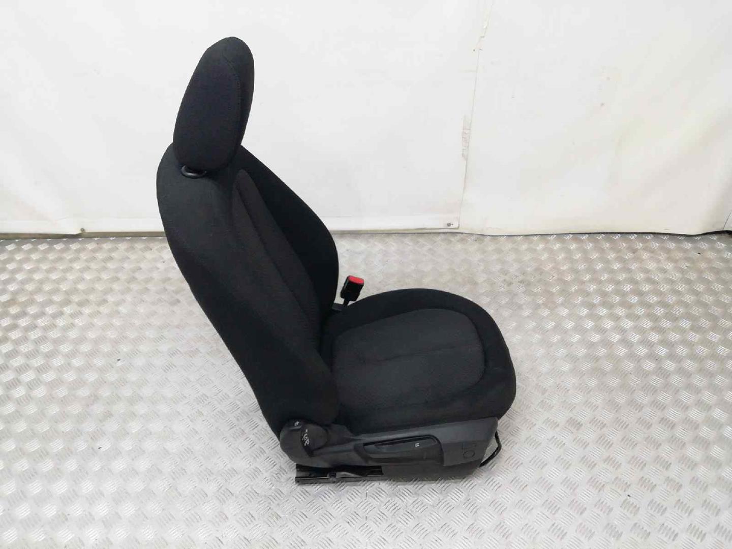 BMW X1 F48/F49 (2015-2023) Front Right Seat ASIENTOTELA,ASIENTOACOMPAÑANTE,ASIENTOMANUAL 24117426