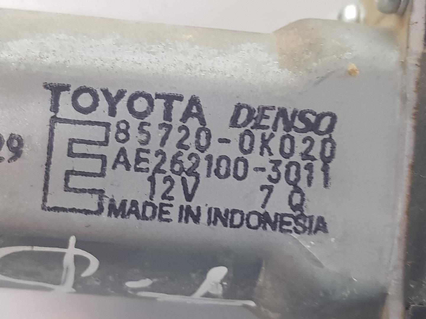 TOYOTA Hilux 7 generation (2005-2015) Galinių dešinių durų stiklo pakelėjo varikliukas 857200K020, 857200K020, SOLAMENTEELMOTOR 24154798