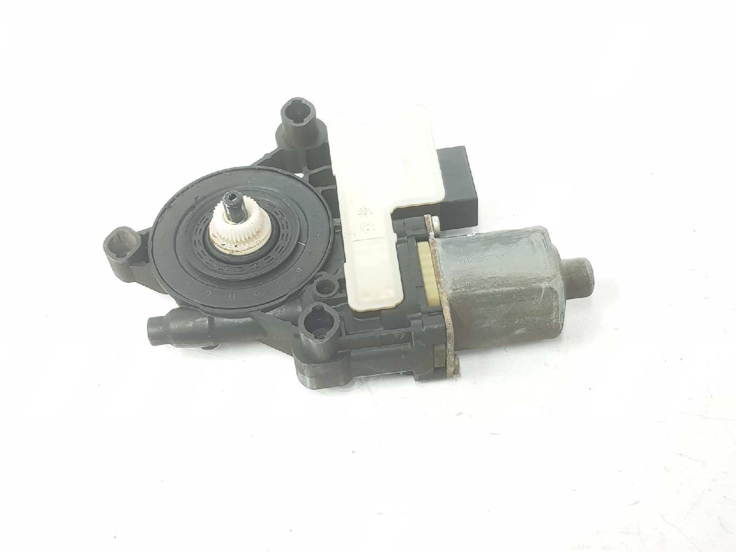 VOLKSWAGEN Golf 7 generation (2012-2024) Motor de control geam ușă  dreapta spate 5Q0959408, 5Q0959408, SOLOMOTOR 19750761