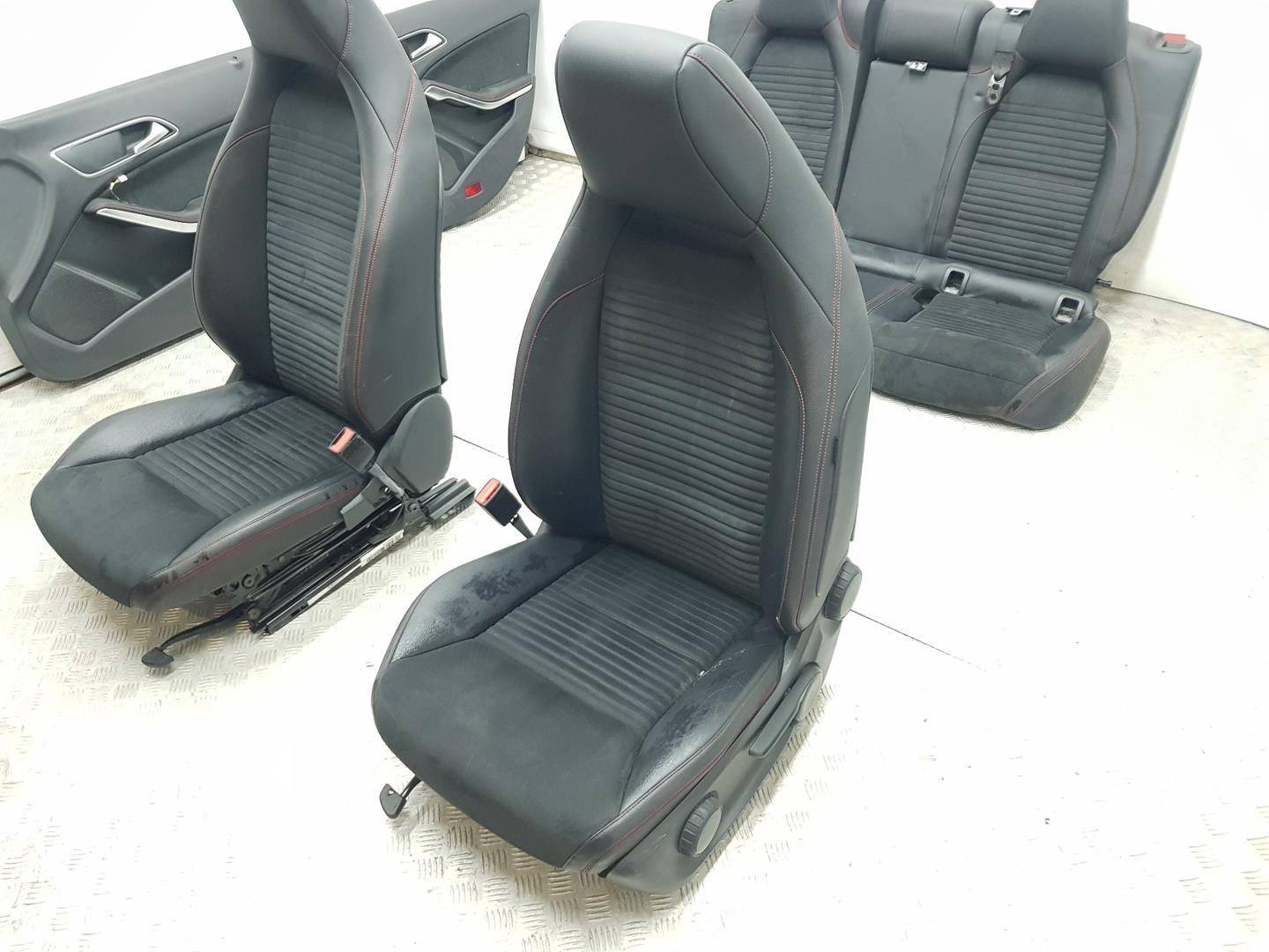 MERCEDES-BENZ CLA-Class C117 (2013-2016) Seats ASIENTOSCUERO, ASIENTOSMANUALES, CONPANELES 19799926