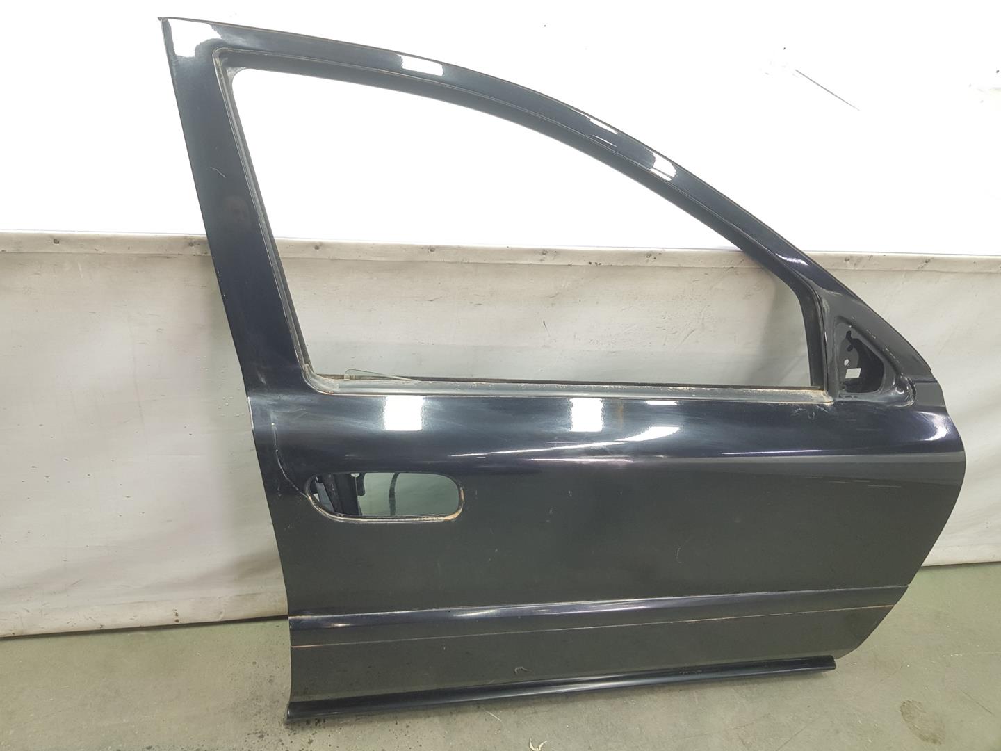 VOLVO S60 1 generation (2000-2009) Porte avant droite 30796487, 30796487 19733045