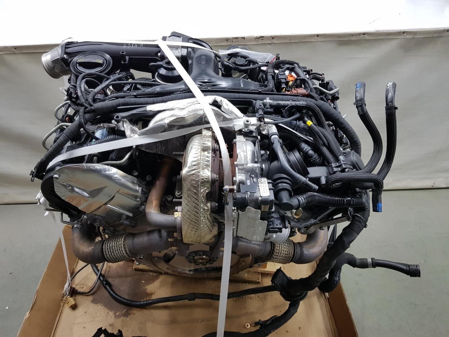 VOLKSWAGEN Touareg 2 generation (2010-2018) Engine CVV, CVV 24867053 ...