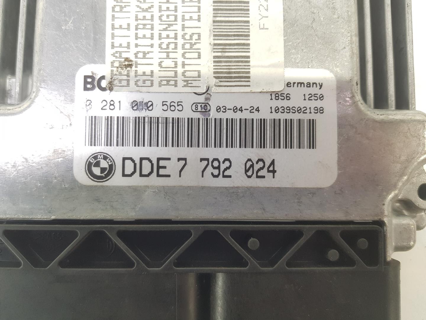 BMW 3 Series E46 (1997-2006) Motorkontrolenhed ECU 13617792024,13617793443 19809378