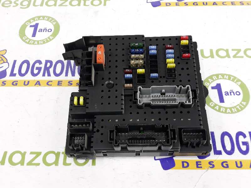 VOLVO S60 1 generation (2000-2009) Fuse Box 30786646, 28080156, 06W463 19618925