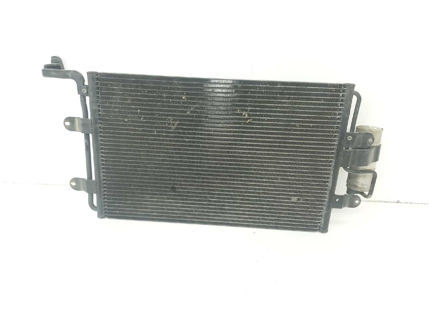 AUDI TT 8N (1998-2006) Охлаждающий радиатор 1J0820413N, 1J0820411D 19731607