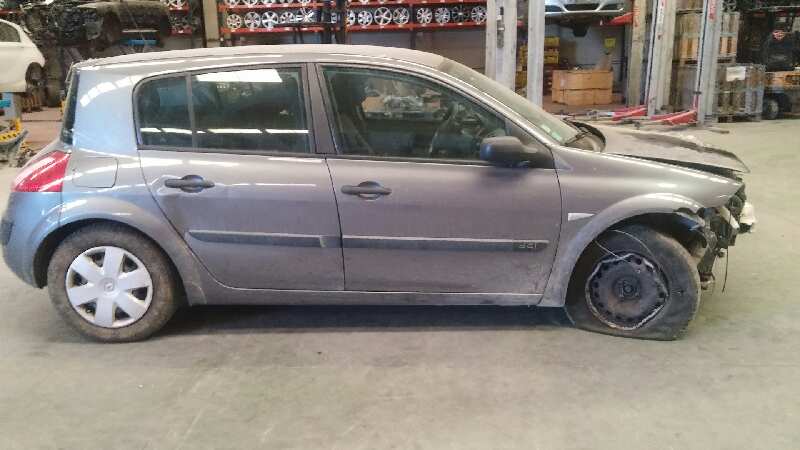 RENAULT Megane 2 generation (2002-2012) Други части на двигателното отделение 8200166611, 8200369755 19560686