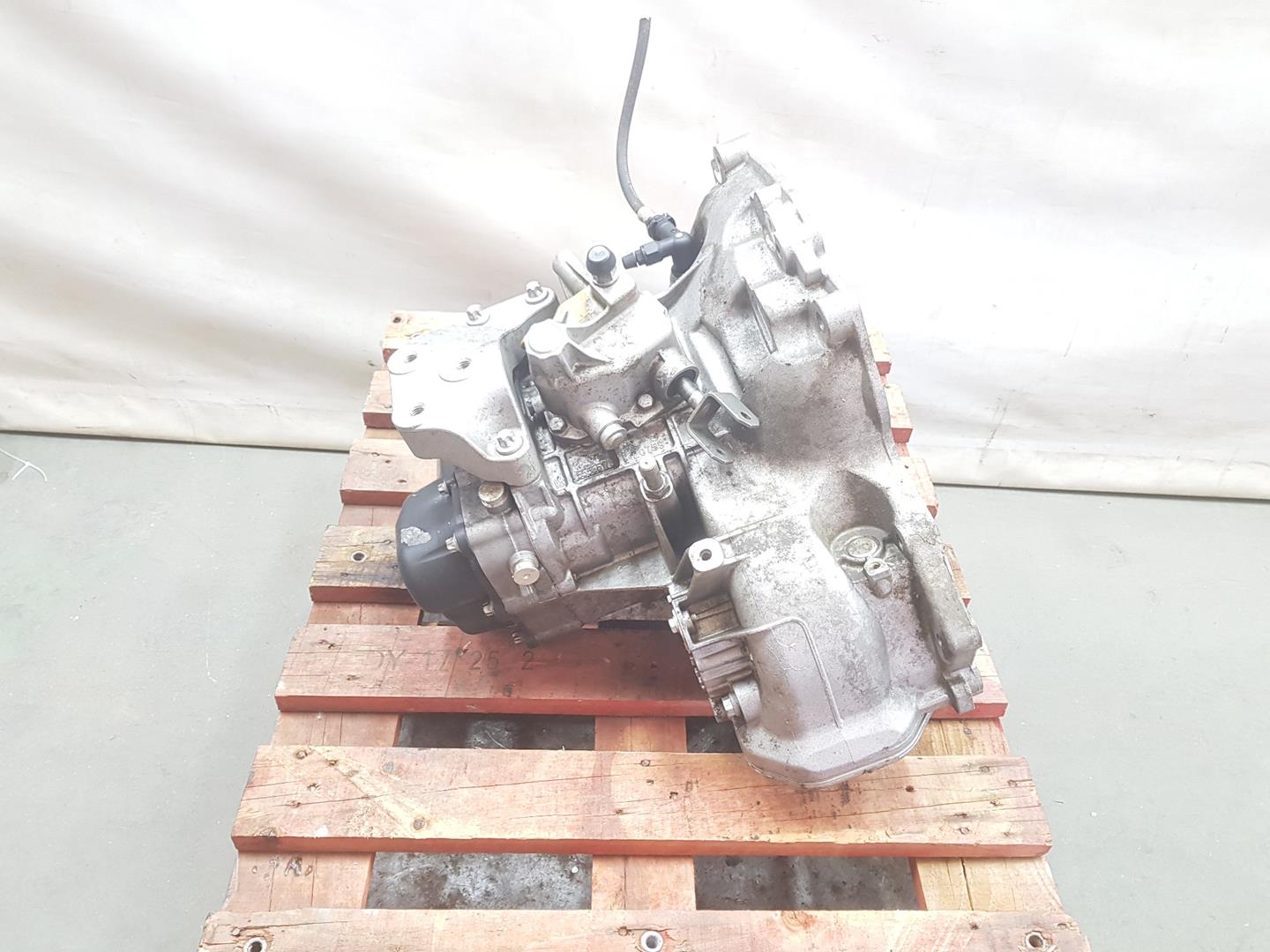 OPEL Corsa D (2006-2020) Gearbox M26, 55555930 24182959