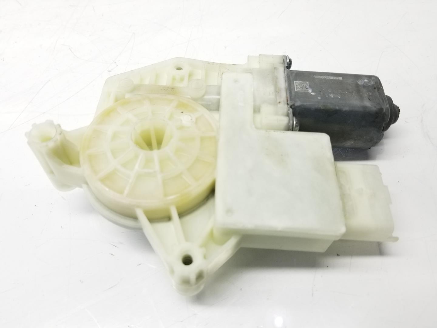 NISSAN Qashqai 2 generation (2013-2023) Motor de control geam ușă  dreapta spate 82700HV00C,82700HV00C,SOLOMOTOR 19915893