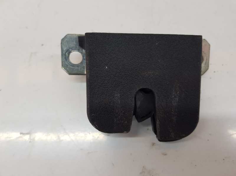 SEAT Cordoba 2 generation (1999-2009) Takaluukun takaluukun lukko 6L6827505A, 6L6827505A 19679515