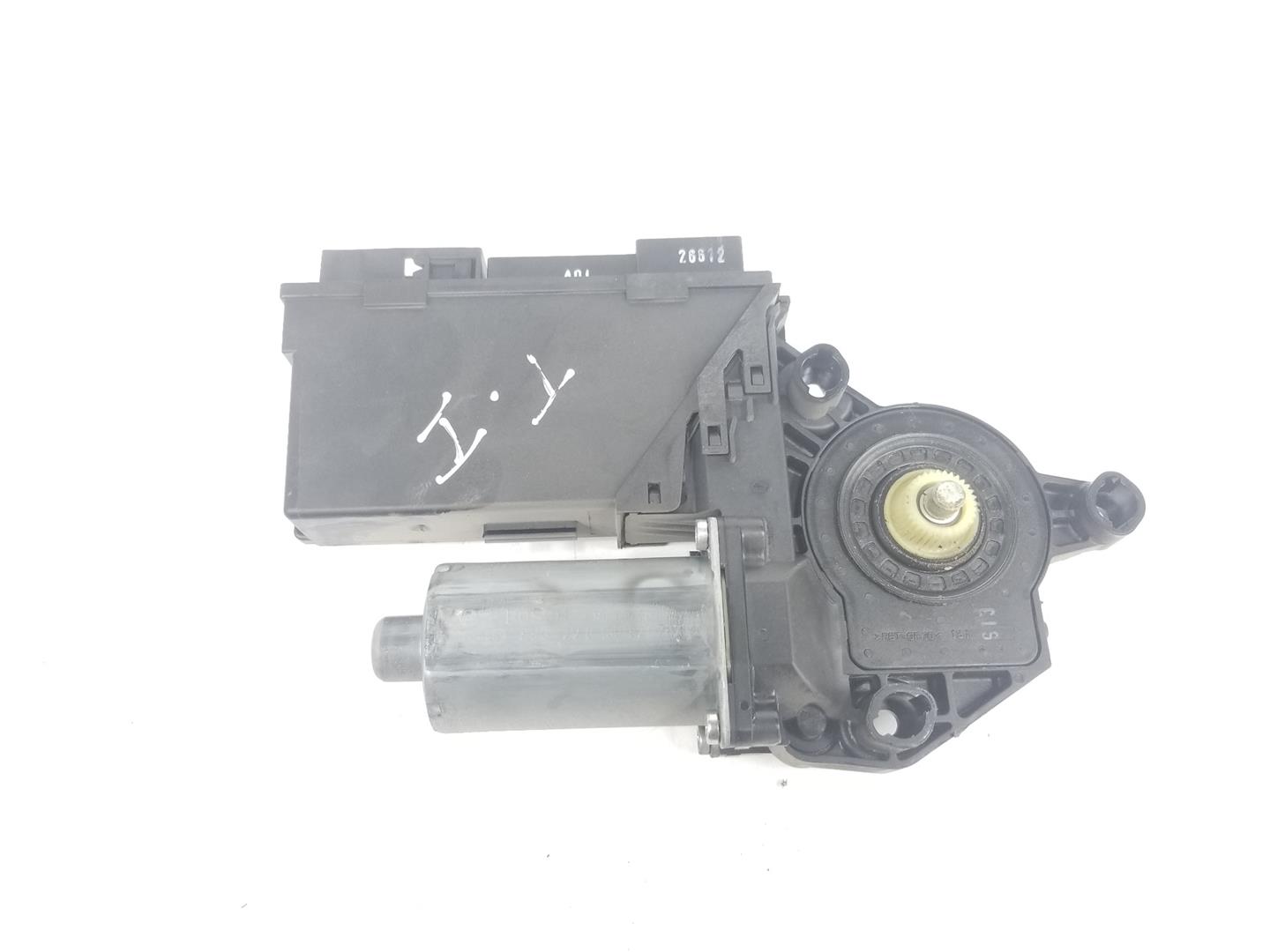 AUDI A4 B6/8E (2000-2005) Bal hátsó ajtó ablakvezérlő motorja 8E0959801E,8E0959801E,SOLAMENTEELMOTOR 19928234